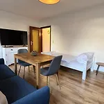 Studio-apartments Fuer Monteure & Businessgaeste Zentral In