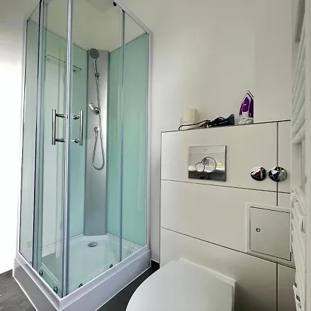 Studio-apartments Fuer Monteure & Businessgaeste Zentral In