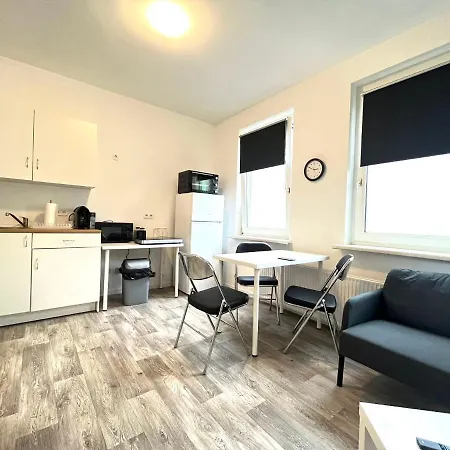 Studio-apartments Fuer Monteure & Businessgaeste Zentral In *