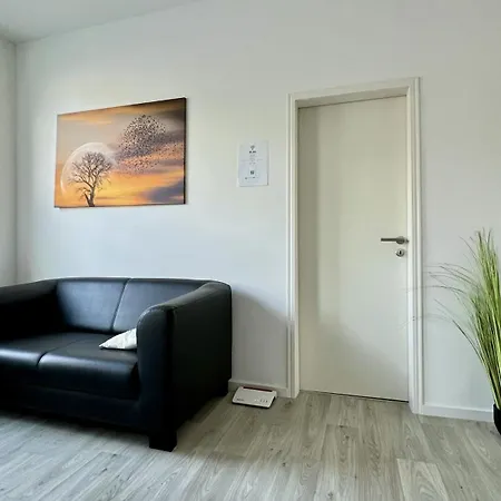 Studio-apartments Fuer Monteure & Businessgaeste Zentral In