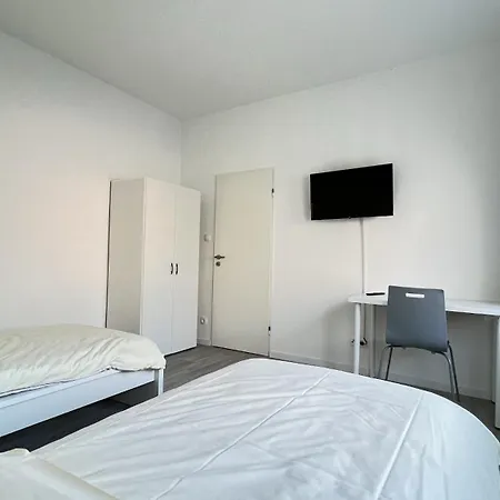 Studio-apartments Fuer Monteure & Businessgaeste Zentral In نومنستر