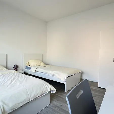 Studio-apartments Fuer Monteure & Businessgaeste Zentral In Lejlighed