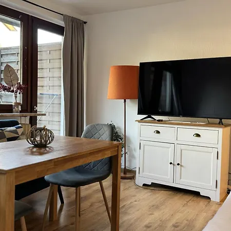 Studio-apartments Fuer Monteure & Businessgaeste Zentral In Apartman Neumünster