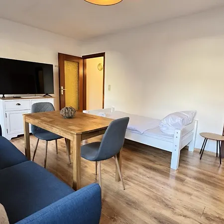 Apartament Studio-apartments Fuer Monteure & Businessgaeste Zentral In Neumünster