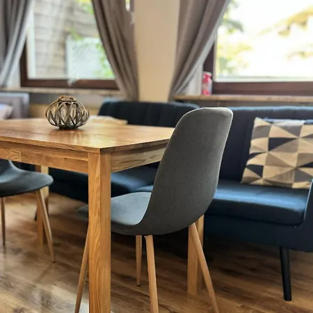 Studio-apartments Fuer Monteure & Businessgaeste Zentral In Lejlighed