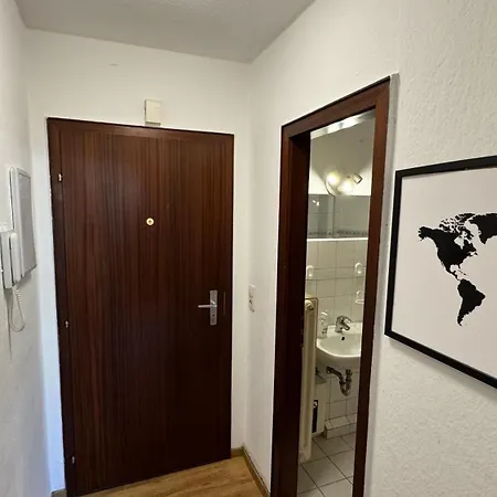 Studio-apartments Fuer Monteure & Businessgaeste Zentral In Apartman Neumünster