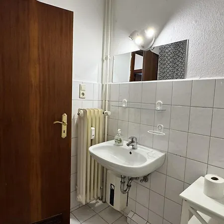 Studio-apartments Fuer Monteure & Businessgaeste Zentral In *