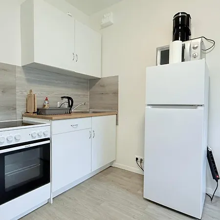 Studio-apartments Fuer Monteure & Businessgaeste Zentral In