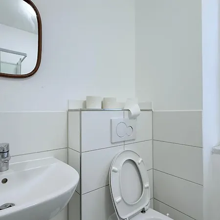 Apartman Studio-apartments Fuer Monteure & Businessgaeste Zentral In *