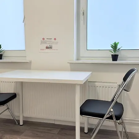 Studio-apartments Fuer Monteure & Businessgaeste Zentral In Neumünster