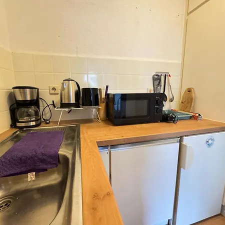 Studio-apartments Fuer Monteure & Businessgaeste Zentral In شقة نومنستر