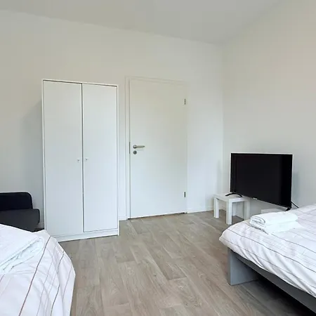 Studio-apartments Fuer Monteure & Businessgaeste Zentral In * Neumünster