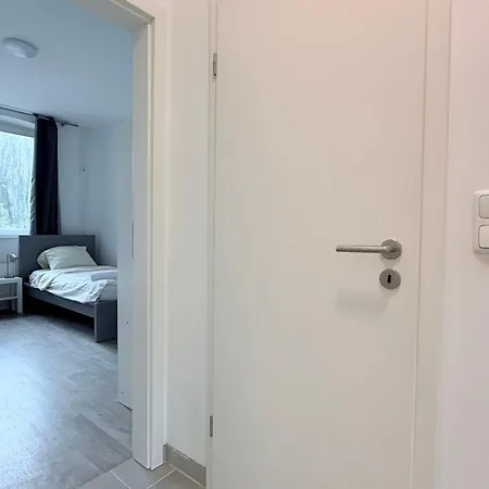 Studio-apartments Fuer Monteure & Businessgaeste Zentral In Apartament Neumünster