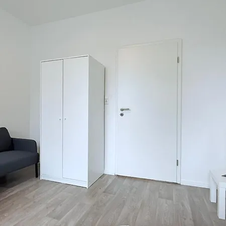 Apartament Studio-apartments Fuer Monteure & Businessgaeste Zentral In Neumünster